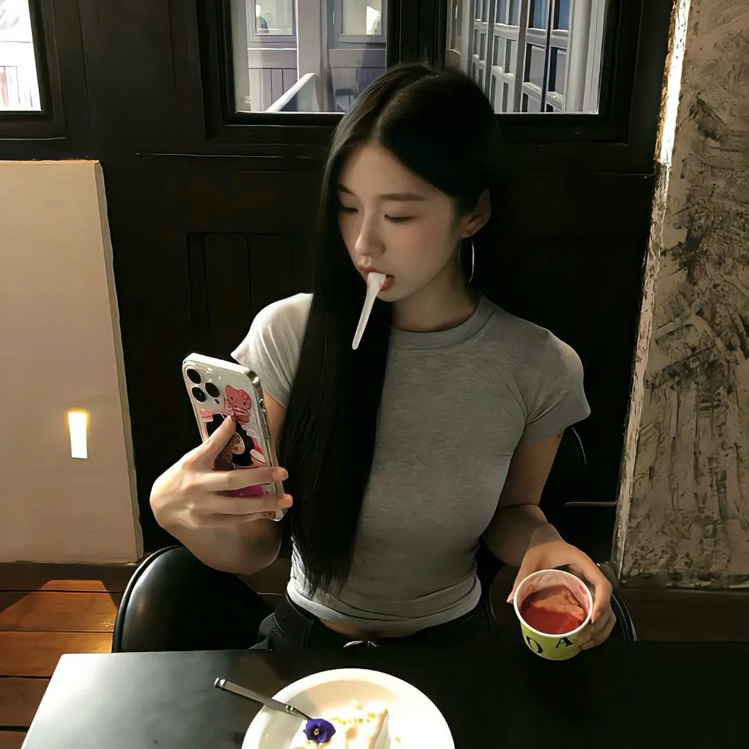 轻拍翻转小魔女